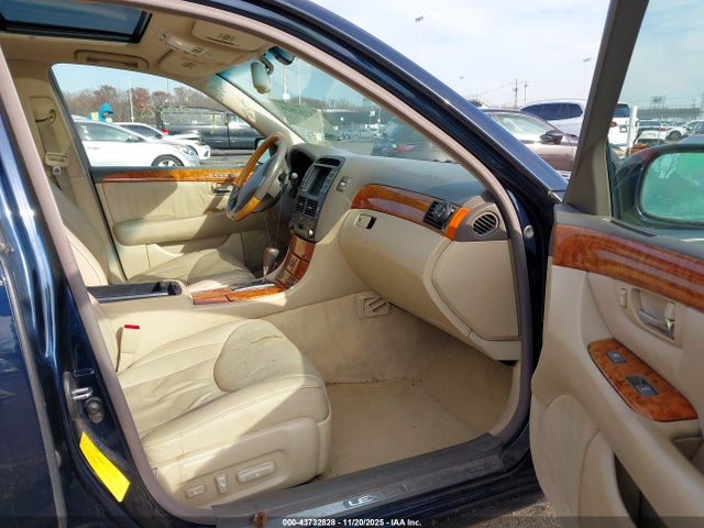 2004 LEXUS LS 430 JTHBN36F940162804 Photo 4