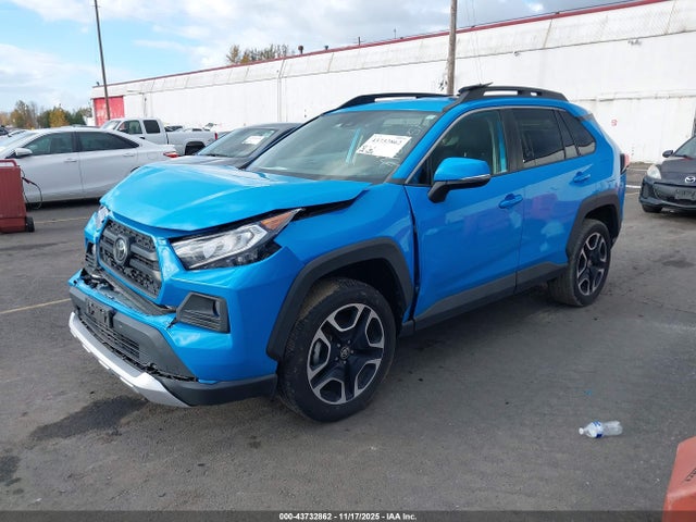 2T3J1RFV7MW218141 Toyota Rav4 Adventure