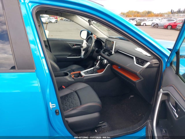 2T3J1RFV7MW218141 Toyota Rav4 Adventure