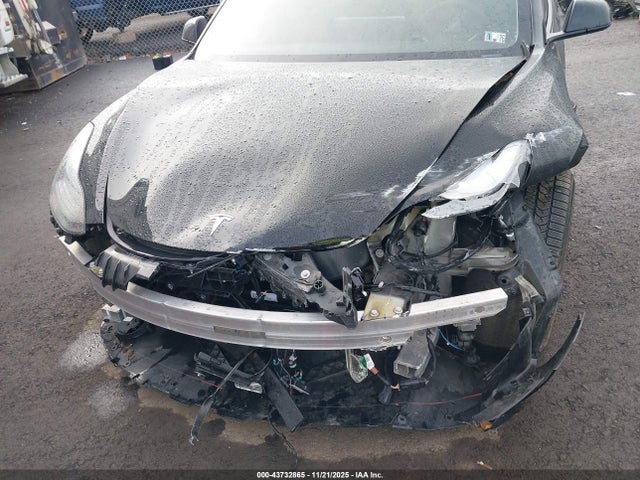 2023 TESLA MODEL 3 5YJ3E1EA5PF655708 Photo 9