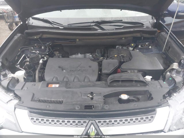 2019 MITSUBISHI OUTLANDER JA4AD3A37KZ008432 Photo 9