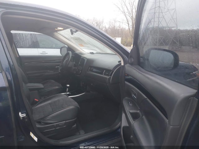 2019 MITSUBISHI OUTLANDER JA4AD3A37KZ008432 Photo 4