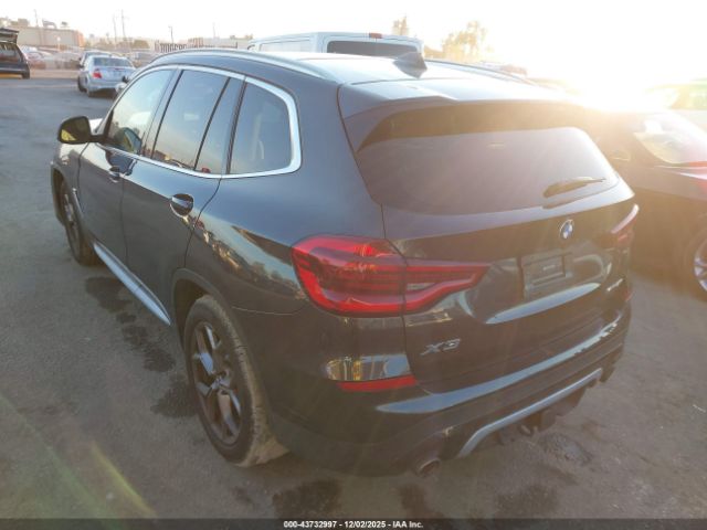 2021 BMW X3 5UXTY3C01M9F93213 Photo 2