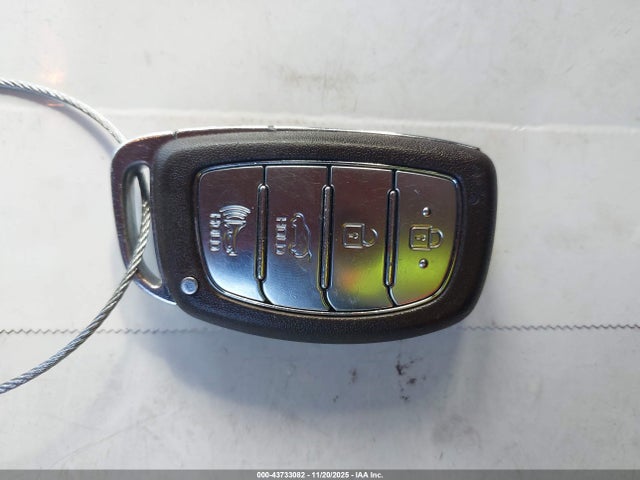 KM8J33A41JU728060 Hyundai Tucson Sel Plus