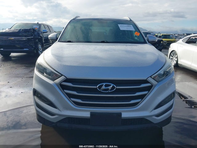 KM8J33A41JU728060 Hyundai Tucson Sel Plus
