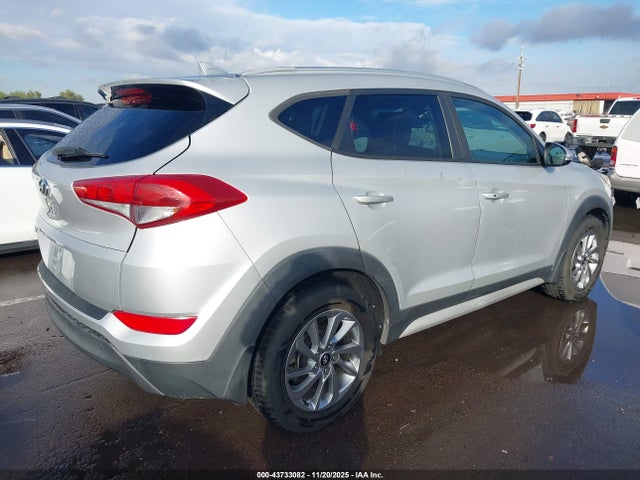 KM8J33A41JU728060 Hyundai Tucson Sel Plus