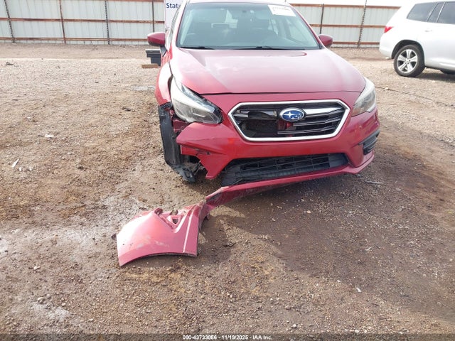 43733086 :رقم المزاد ، 4S3BNAC6XJ3036648 vin ، 2018 Subaru Legacy 2.5i Premium مزاد بيع