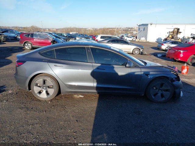 Продаж на аукціоні авто 2023 Tesla Model 3 Rear-wheel Drive, vin: 5YJ3E1EA4PF699229, номер лоту: 43733151