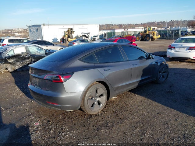 2023 TESLA MODEL 3 5YJ3E1EA4PF699229 Photo 3