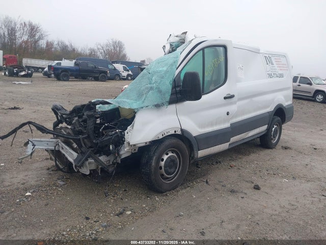 2018 FORD TRANSIT-150 1FTYE1YM5JKB52136 Photo 1
