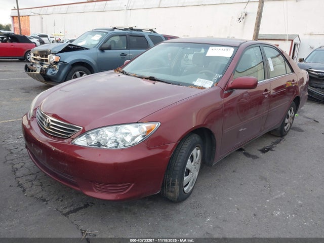 2005 TOYOTA CAMRY 4T1BE32KX5U408768 Photo 1
