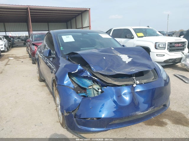 2023 TESLA MODEL Y 7SAYGDEE6PA025698 Photo 0