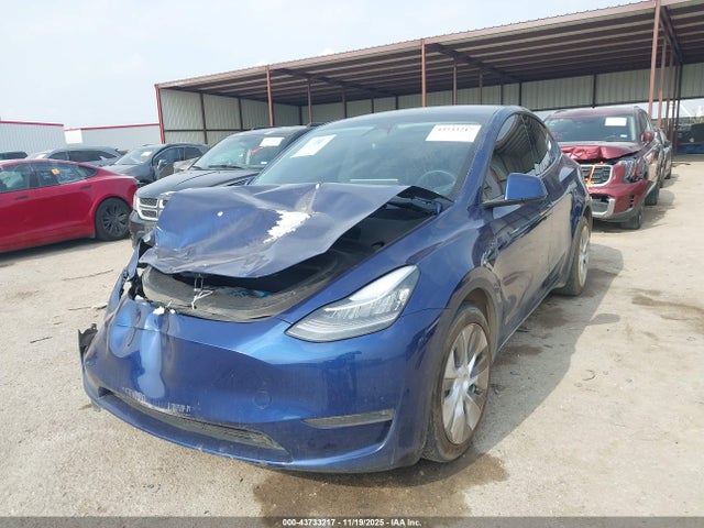 2023 TESLA MODEL Y 7SAYGDEE6PA025698 Photo 1