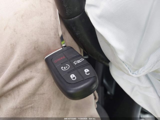 2015 CHRYSLER 200 1C3CCCAB5FN713112 Photo 10