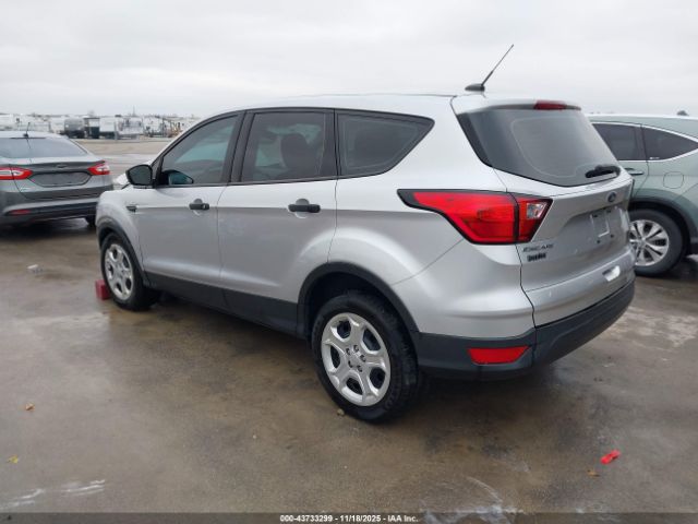 2019 FORD ESCAPE 1FMCU0F79KUB01762 Photo 2