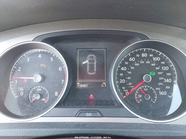 Продажа на аукционе авто 2015 Volkswagen Golf Tsi S 4-door, vin: 3VW217AU2FM018468, номер лота: 43733390