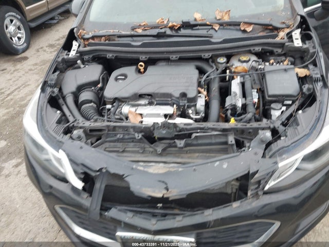 1G1BE5SM0J7209683 Chevrolet Cruze Lt Auto