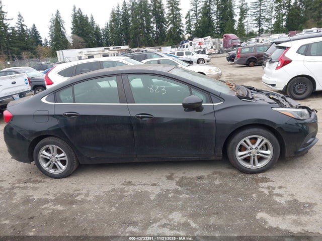 1G1BE5SM0J7209683 Chevrolet Cruze Lt Auto