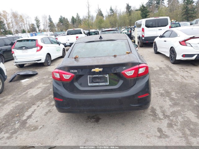 1G1BE5SM0J7209683 Chevrolet Cruze Lt Auto