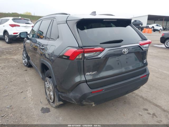 2022 TOYOTA RAV4 2T3P1RFV5NC264614 Photo 2