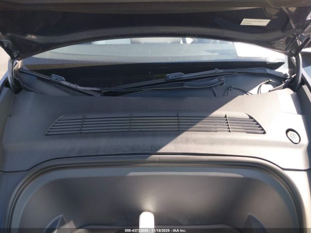 2023 TESLA MODEL Y 7SAYGDEF8PF700852 Photo 9