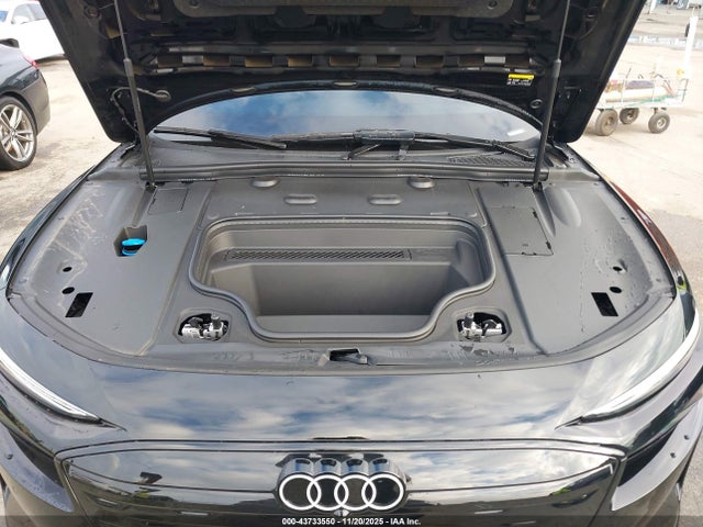 2025 AUDI A6 E-TRON WAU2CAGH2SA025588 Photo 9