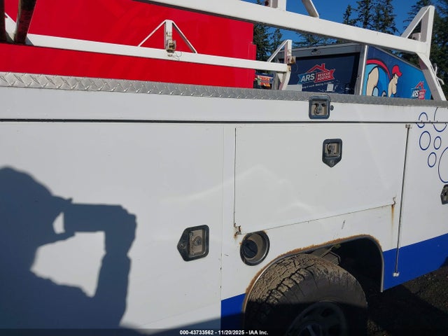 Chevrolet Silverado 2016 1GC5KYCG0GZ113587 Image 24