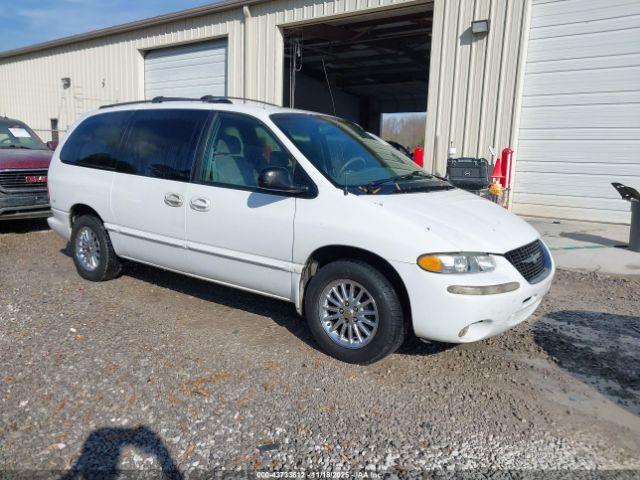 2000 CHRYSLER TOWN & COUNTRY 1C4GP44GXYB717689
