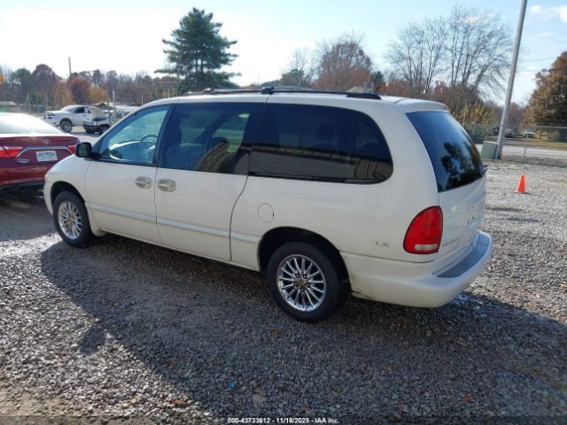 2000 CHRYSLER TOWN & COUNTRY 1C4GP44GXYB717689 Photo 2