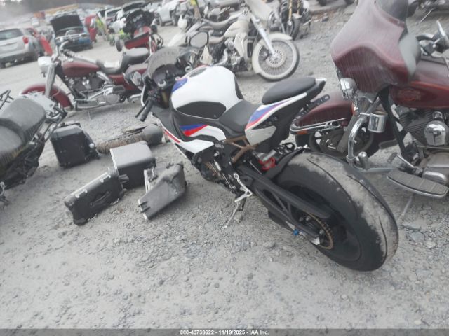2022 BMW S 1000 WB10E2303N6F39094 Photo 2