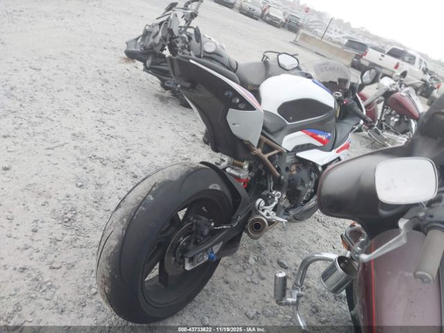 2022 BMW S 1000 WB10E2303N6F39094 Photo 3
