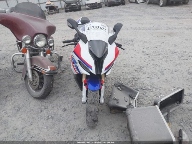 2022 BMW S 1000 WB10E2303N6F39094 Photo 4