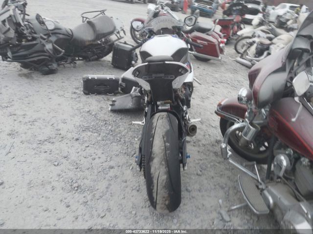 2022 BMW S 1000 WB10E2303N6F39094 Photo 5