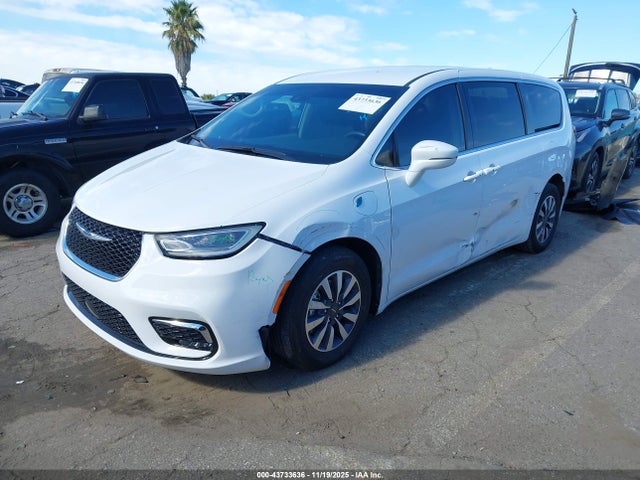 2022 CHRYSLER PACIFICA HYBRID 2C4RC1L76NR205543 Photo 1