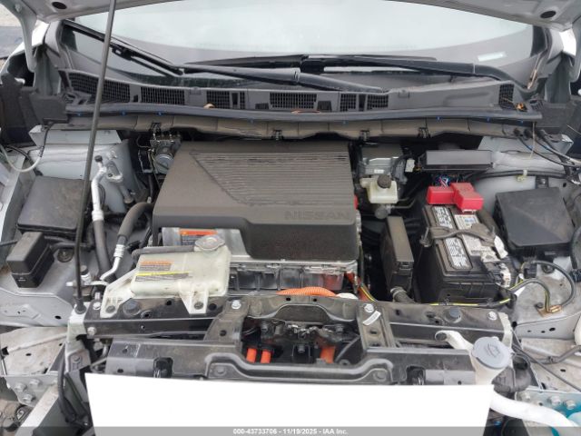 2022 NISSAN LEAF 1N4BZ1BV8NC553486 Photo 9
