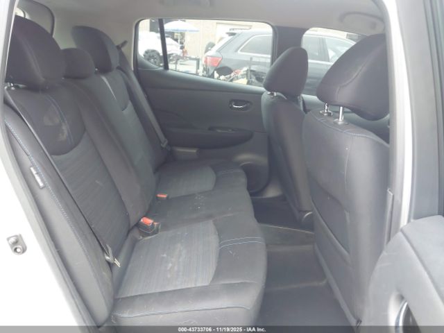 2022 NISSAN LEAF 1N4BZ1BV8NC553486 Photo 7