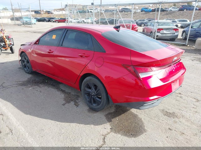 5NPLS4AG0NH082767 Hyundai ELANTRA SEL
