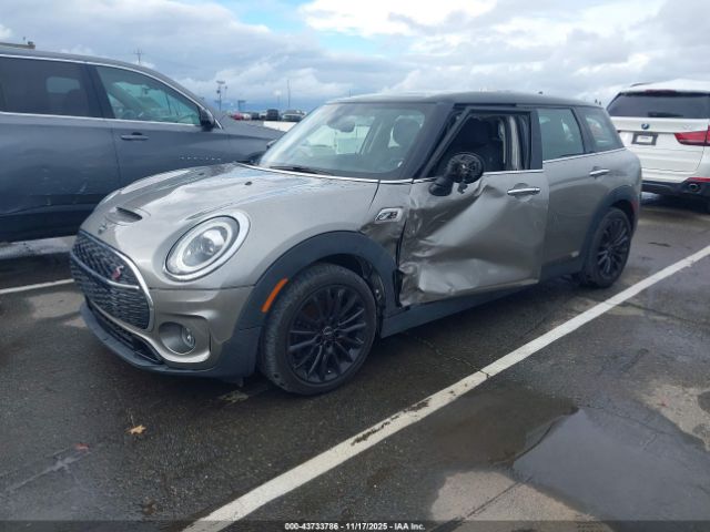 2020 MINI CLUBMAN WMWXJ1C05L2M68700 Photo 1