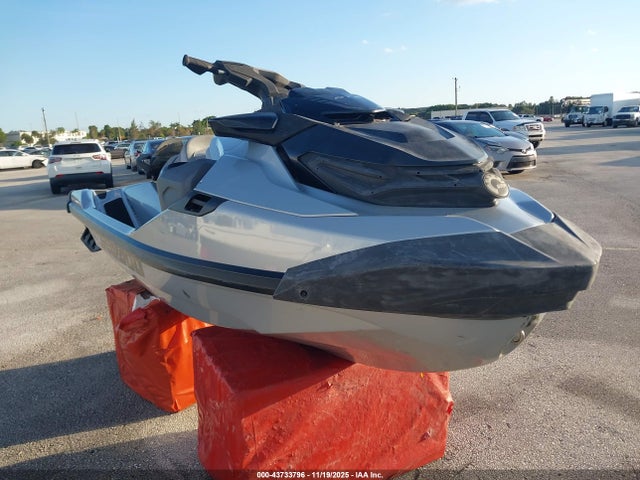 2020 SEADOO GTX-300 LIMITED YDV41200A020