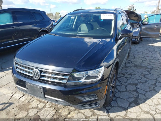 3VV3B7AX5LM124845 Volkswagen Tiguan 2.0t Se/2.0t Se R-line Black/2.0t Sel