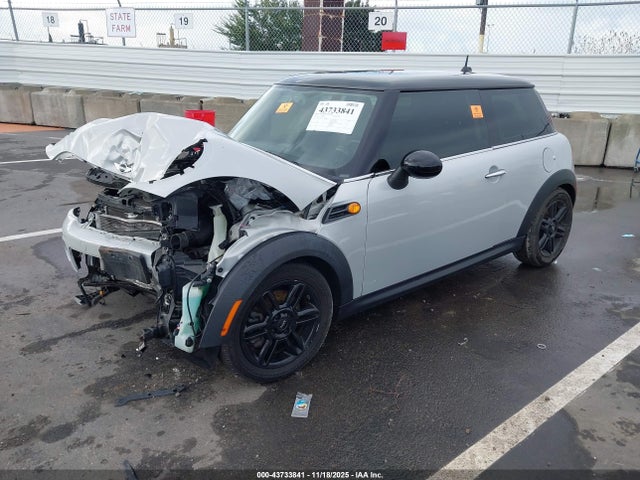2013 MINI HARDTOP WMWSU3C50DT683941 Photo 1