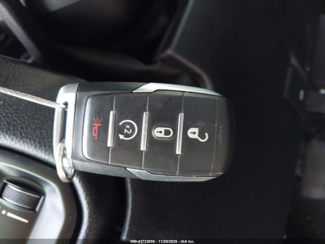 2020 RAM 1500 1C6SRFBT4LN165220 Photo 10