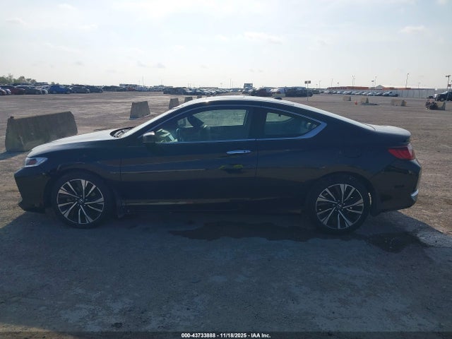 43733888 :رقم المزاد ، 1HGCT1B84HA008994 vin ، 2017 Honda Accord Ex-l مزاد بيع