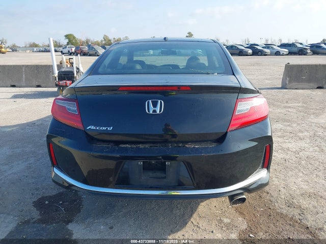 43733888 :رقم المزاد ، 1HGCT1B84HA008994 vin ، 2017 Honda Accord Ex-l مزاد بيع