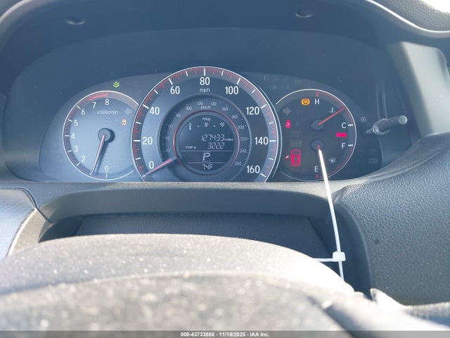 43733888 :رقم المزاد ، 1HGCT1B84HA008994 vin ، 2017 Honda Accord Ex-l مزاد بيع