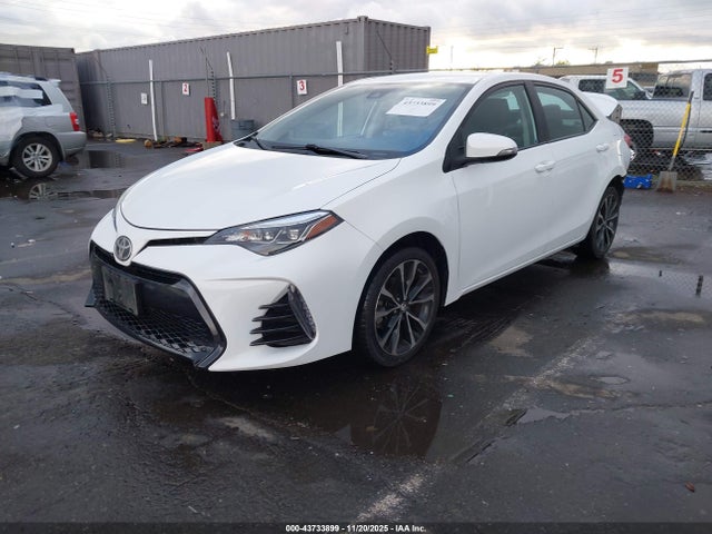 Toyota COROLLA SE 2017 5YFBURHE4HP728648 Image 2