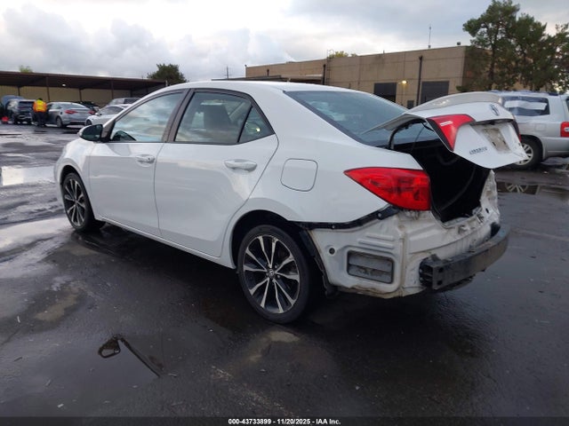 Toyota COROLLA SE 2017 5YFBURHE4HP728648 Image 3