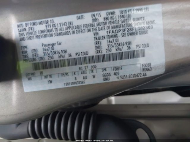 2015 FORD FOCUS 1FADP3F28FL382363 Photo 8