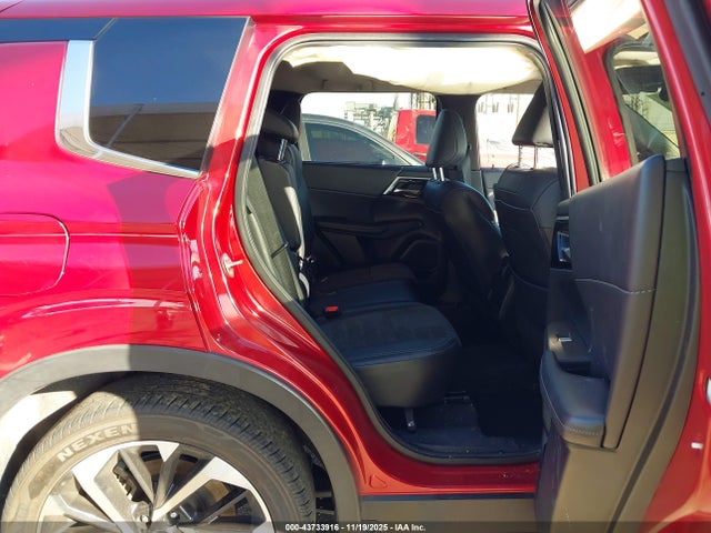 2023 MITSUBISHI OUTLANDER JA4J3UA89PZ057594 Photo 7