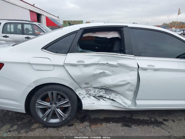 Продажа на аукционе авто 2020 Volkswagen Jetta 1.4t R-line/1.4t S/1.4t Se, vin: 3VWCB7BU2LM050008, номер лота: 43733924